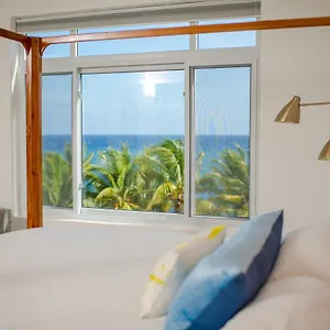 Apartment Whispering Seas Oceanfront, Ocho Rios