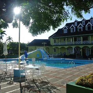Apartment 6, Ocho Rios