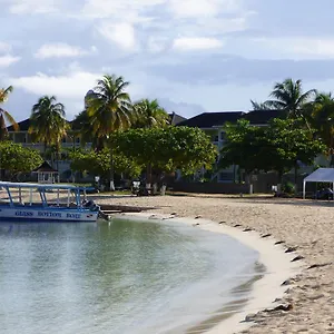 Apartment 30, Ocho Rios